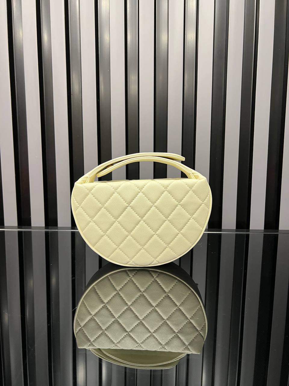 Chanel Pouch - Grained shiny calfskin & gold-tone metal