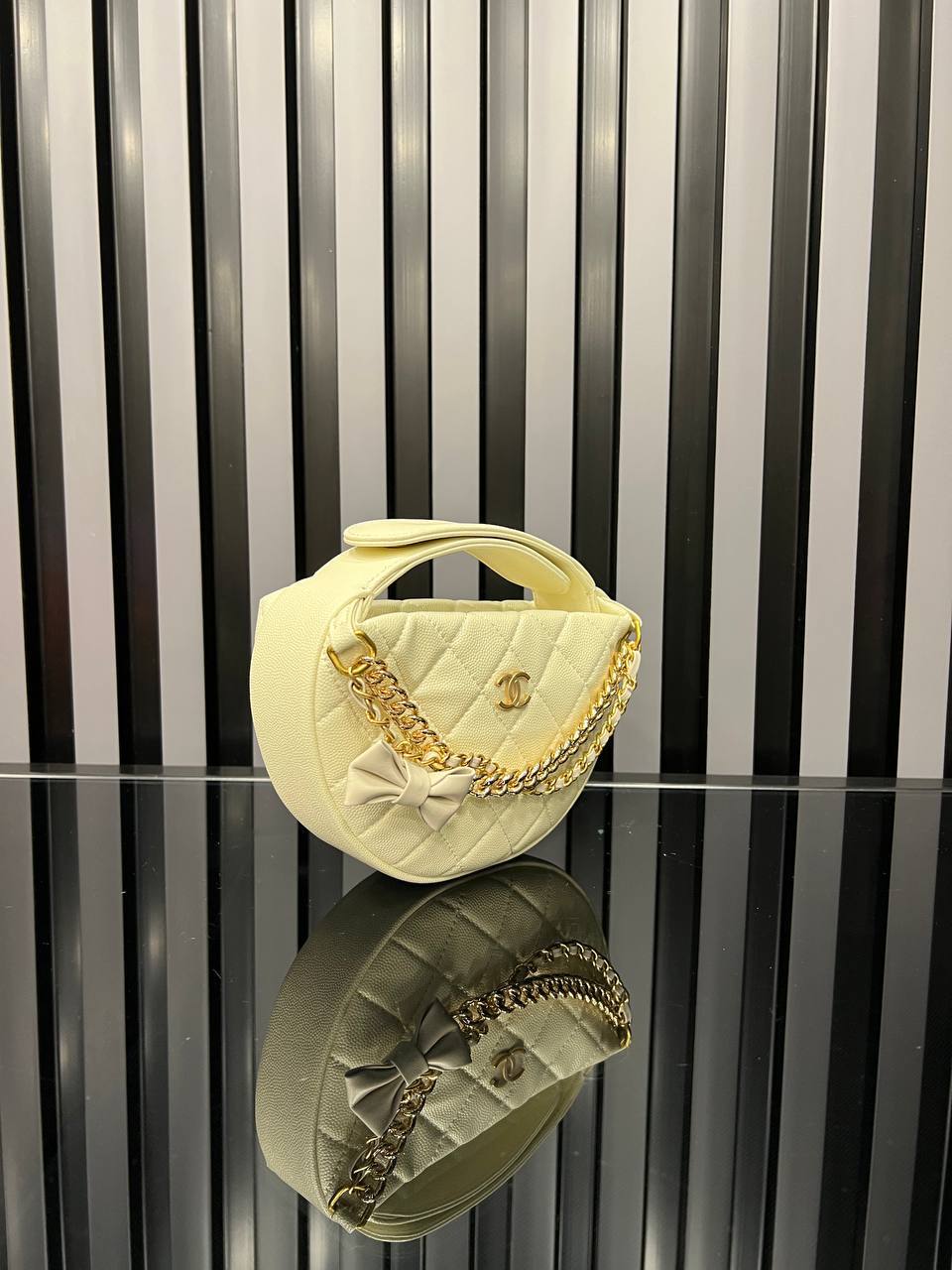Chanel Pouch - Grained shiny calfskin & gold-tone metal