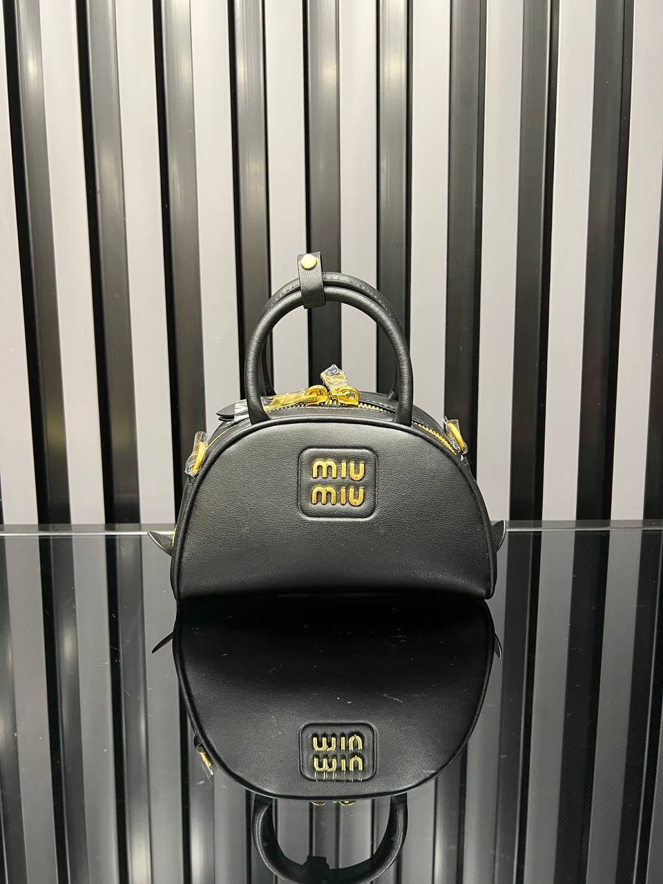 Miu Miu Leather Top-Handle Borsa