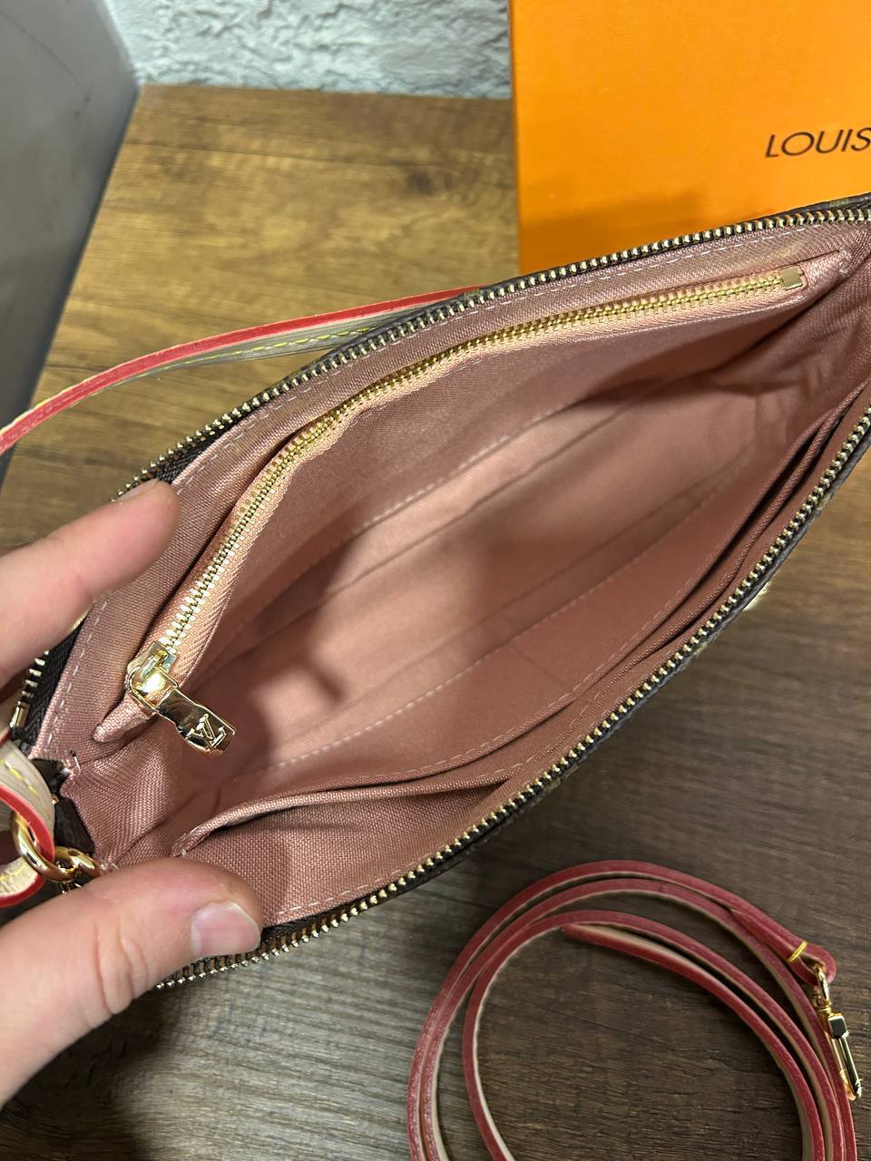 Louis Vuiotton Pochette Borsa