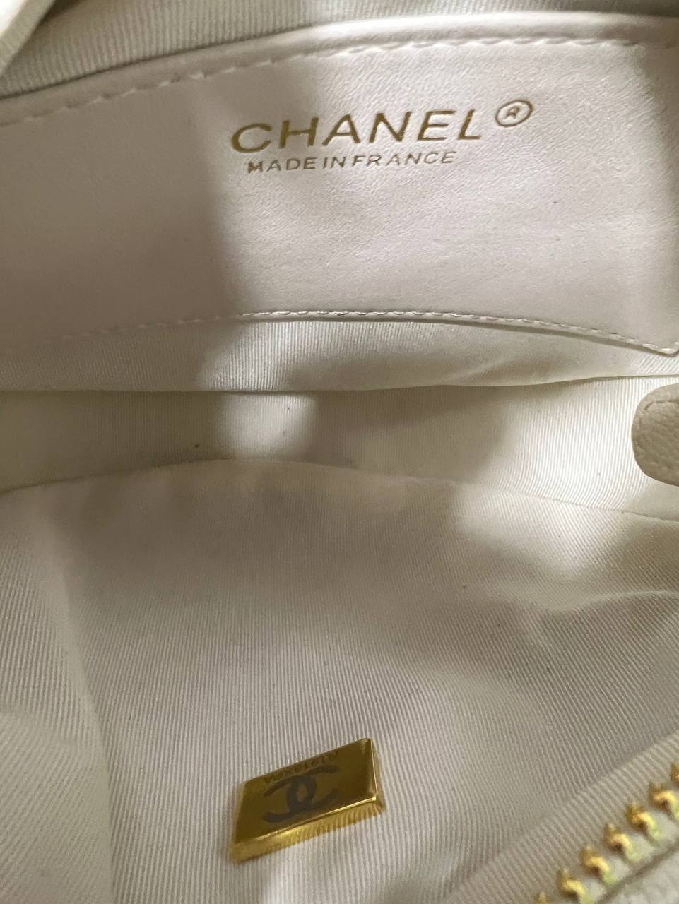 Chanel Pouch - Grained shiny calfskin & gold-tone metal
